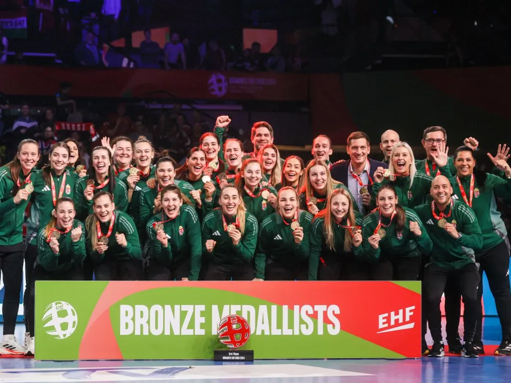 NőikéziEB2024, 2024-es női kézilabda-Európa-bajnokság, 2024esnőikézilabdaEurópabajnokság, Franciaország - Magyarország, bronzmérkőzés, bronz, Wiener Stadthalle, Bécs, 2024.12.15.