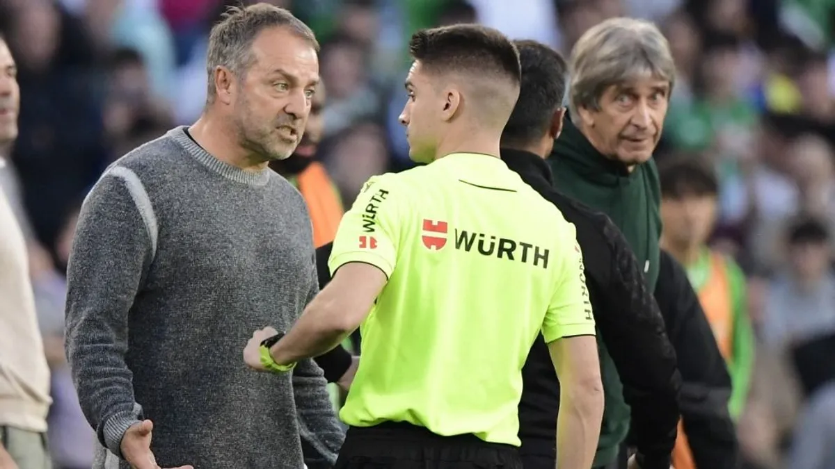 Két meccsre eltiltották a Barcelona edzőjét