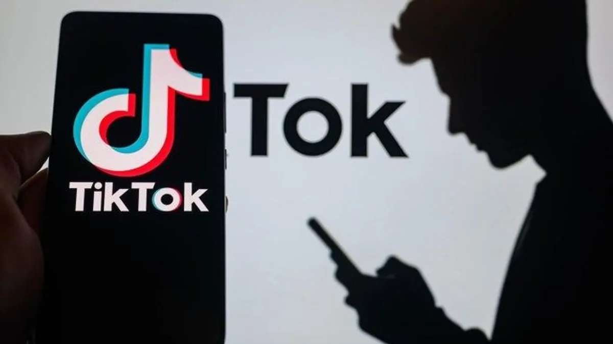 Becsületbeli ügy: agyonlőtte 15 éves lányát a pakisztáni apa az „illetlen” TikTok felvételek miatt