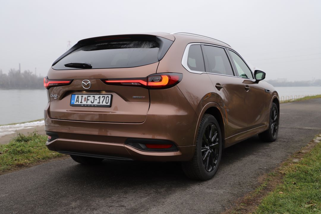 Mazda CX-80