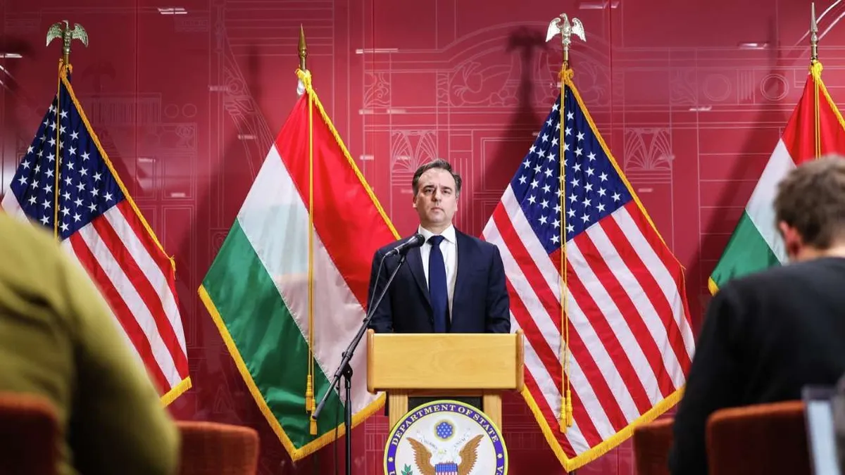 Ifj. Lomnici Zoltán: Az érintett miniszter perelje be a távozó amerikai nagykövetet