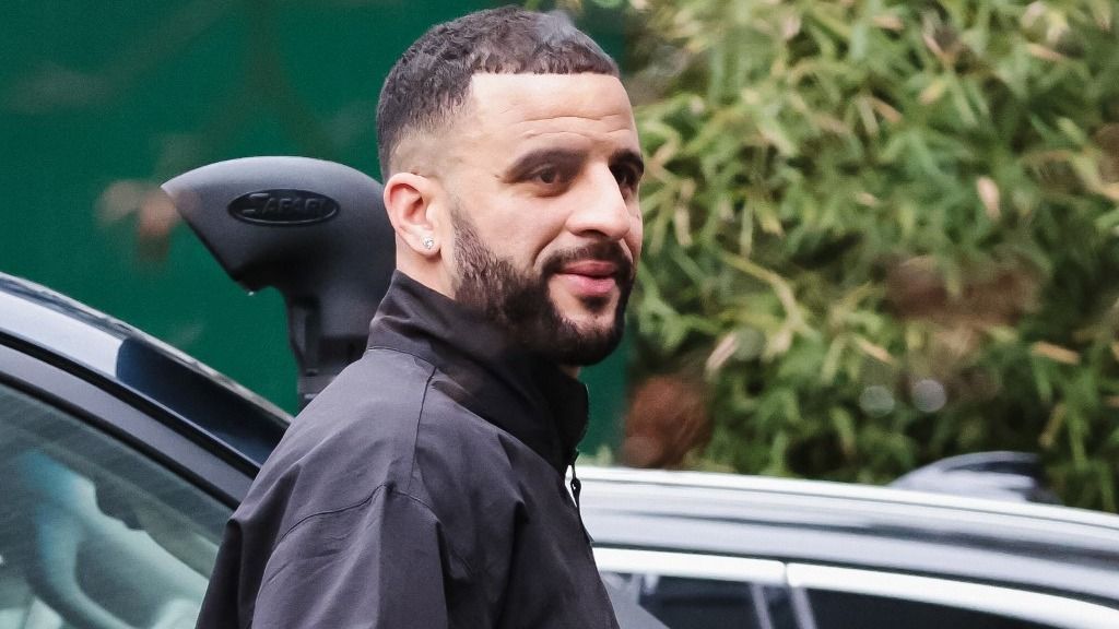 Kyle Walker Medical Check-up The Before Contract Signing For A.C. Milan, angol focisztár