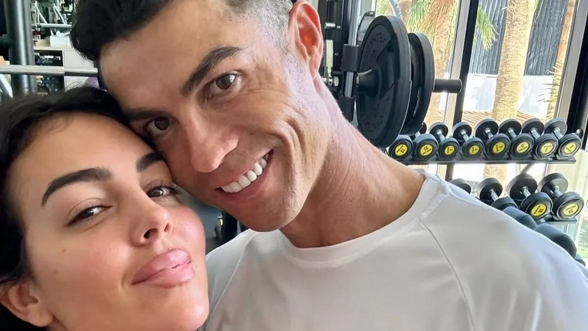 Így lepte meg C. Ronaldo a szülinapos szerelmét