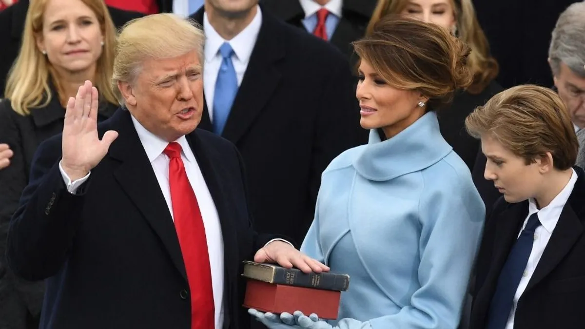 Zárt térben tartják Donald Trump elnöki esküjét a rekordhideg miatt