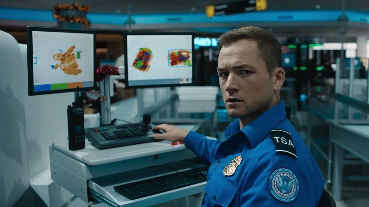 Kézipoggyász: Szédületes sikert ért el a Netflix akciófilmje