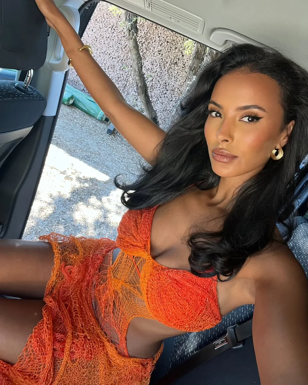 A Manchester City sztárjának szexi barátnője, Maya Jama