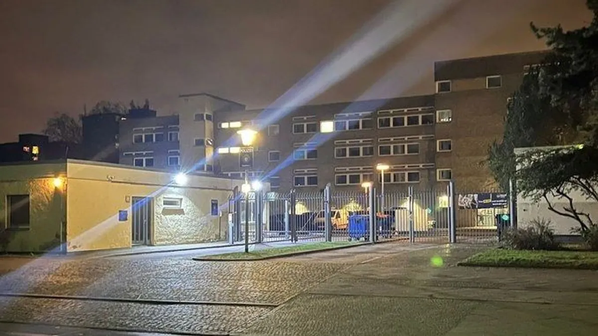Robbanás történt Berlinben, két rendőr megsérült