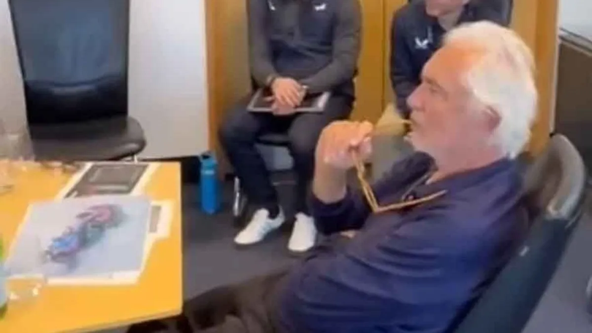 Briatore véletlenül leleplezte az F1-es csapat idei festését
