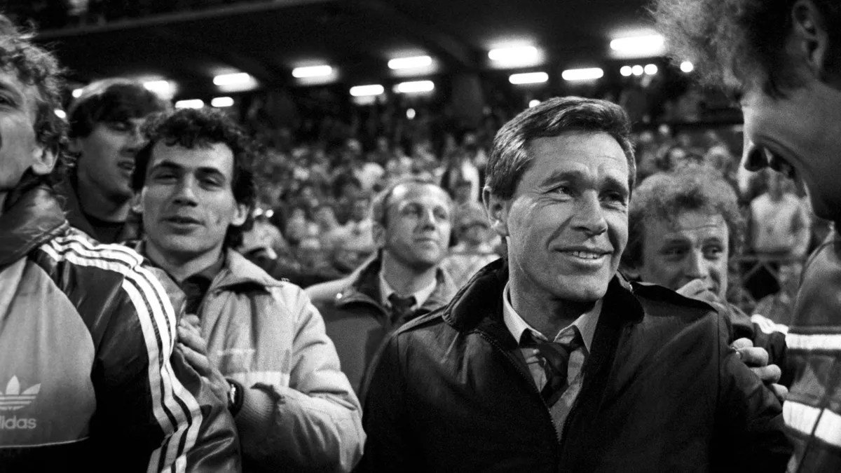 A sértett sportsajtó közönye övezte a magyar fociválogatott világraszóló győzelmét