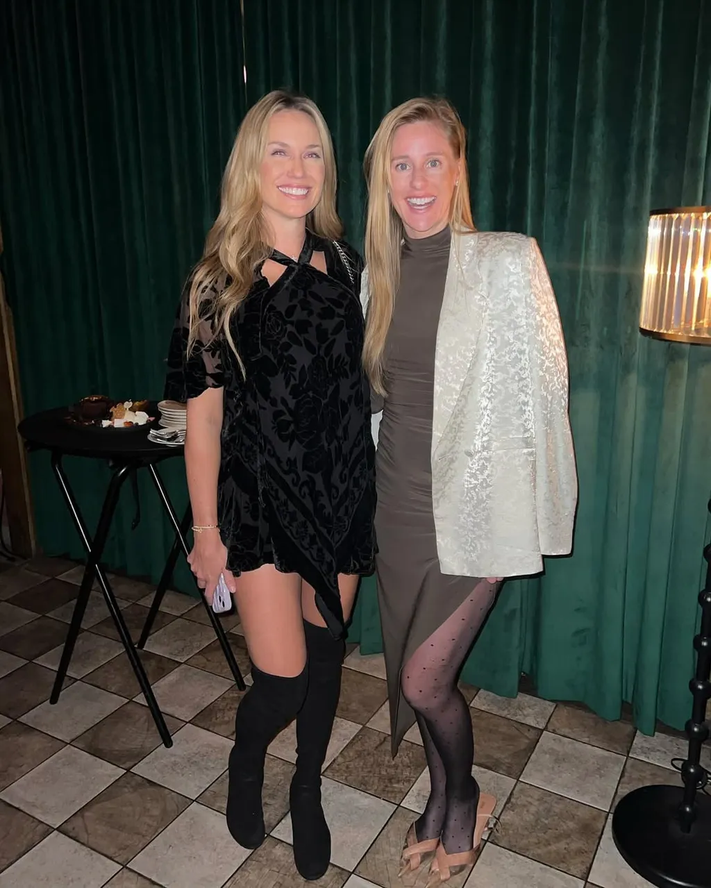 Danielle Collins, fenékcsapkodó