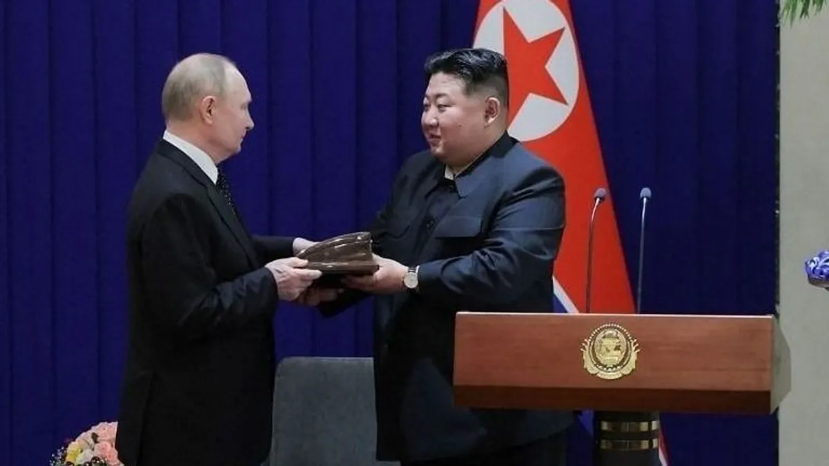 Észak-Korea új postai bélyegeit oroszul is kiadta