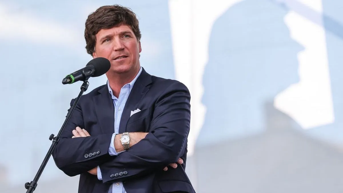 Tucker Carlson: A Biden-kormány merényletet tervezett az orosz elnök ellen