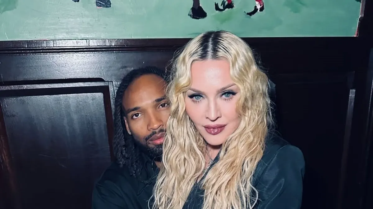 Madonna megmutatta a gyűrűjét, eljegyezhették