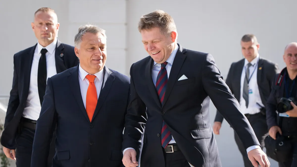 Pozsonyi csúcs: Robert Fico fogadja Orbán Viktort