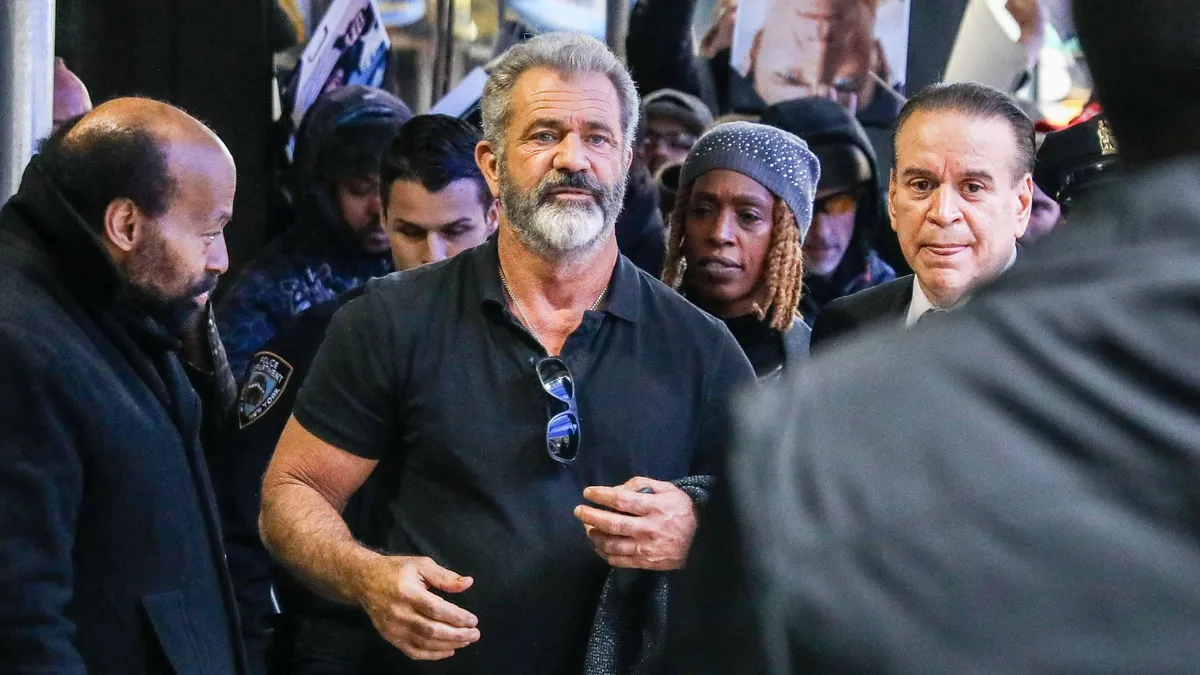 Mel Gibson egyetlen tárgyat tudott megmenteni a leégett házából
