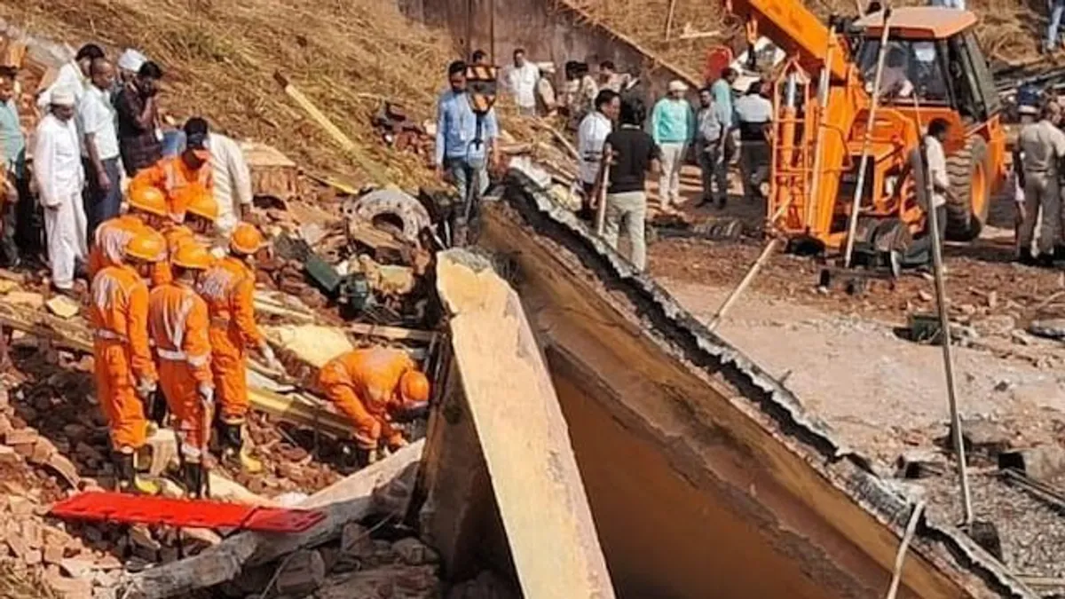 Felrobbant egy lőszergyár Indiában, több ember meghalt - videó