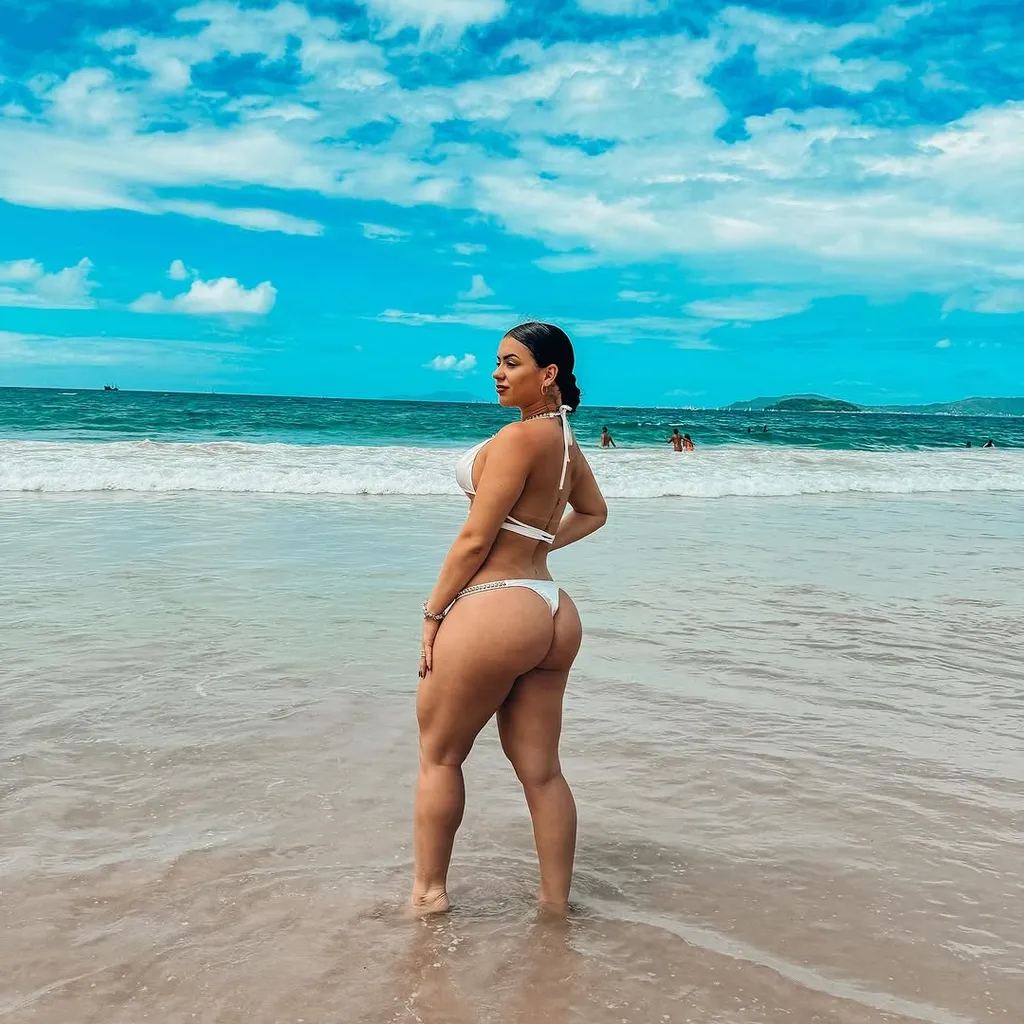 Karina Alexandre, szexi, szexnaptár