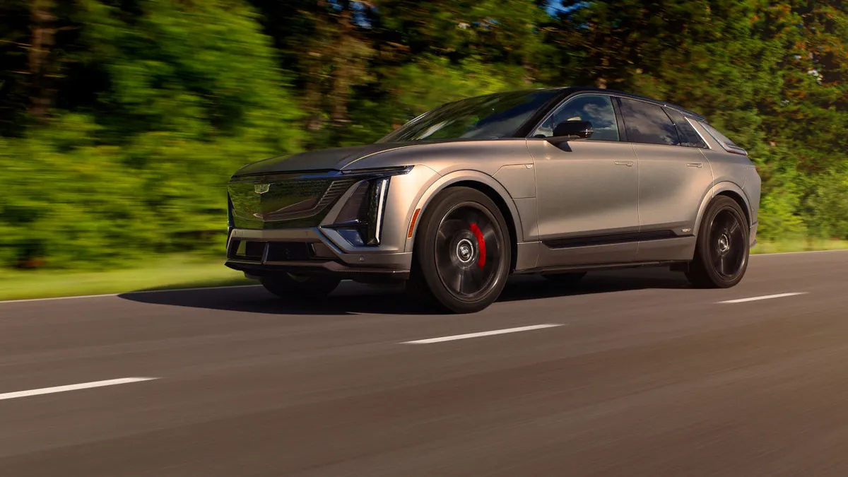 Villanymotoros SUV a legfürgébb Cadillac