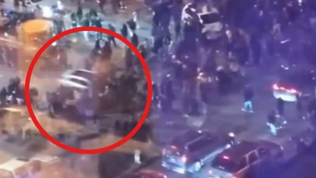 Az ünneplő tömegbe hajtott egy autós Philadelphiában, többen megsérültek - videó