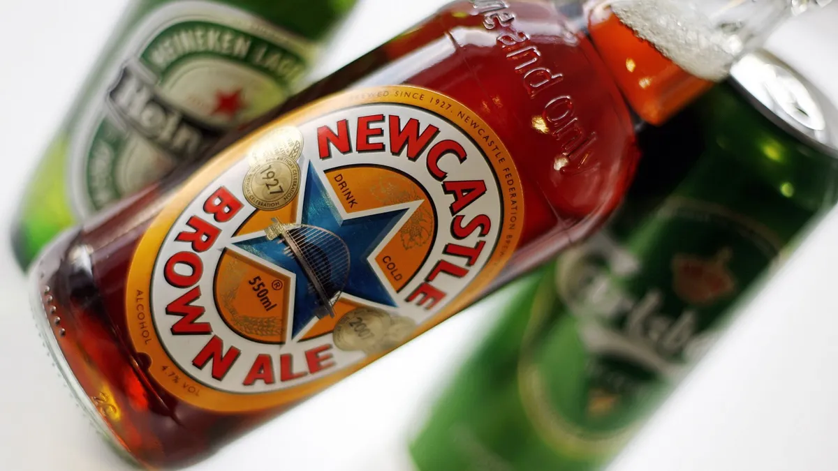 Söröket hív vissza a Heineken
