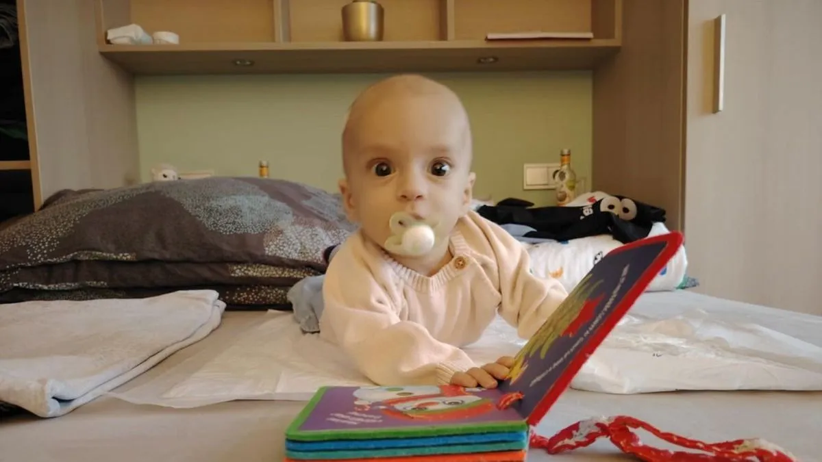 Elképesztő gyógyuláson ment keresztül a kajárpéci kisbaba