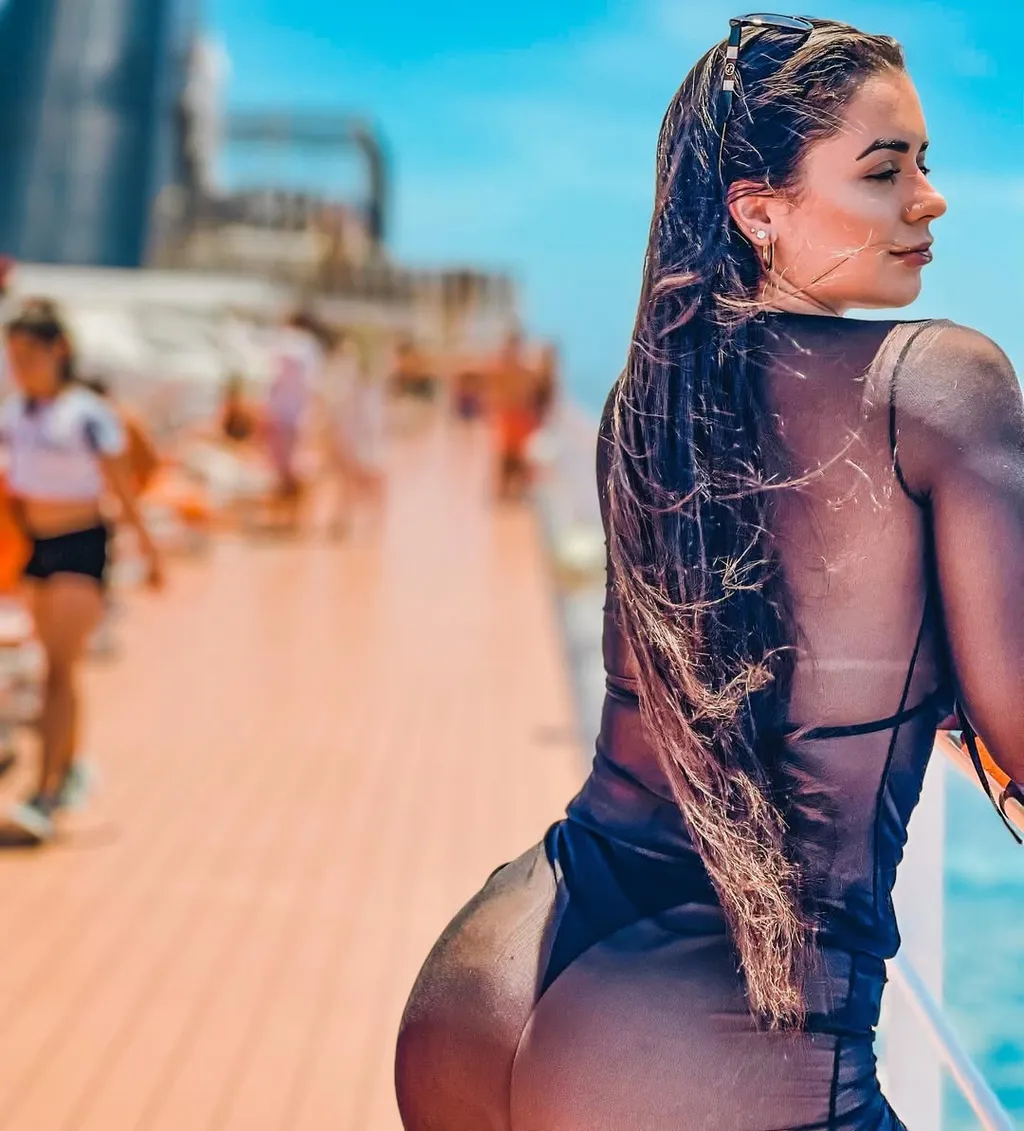 Karina Alexandre, szexi, szexnaptár