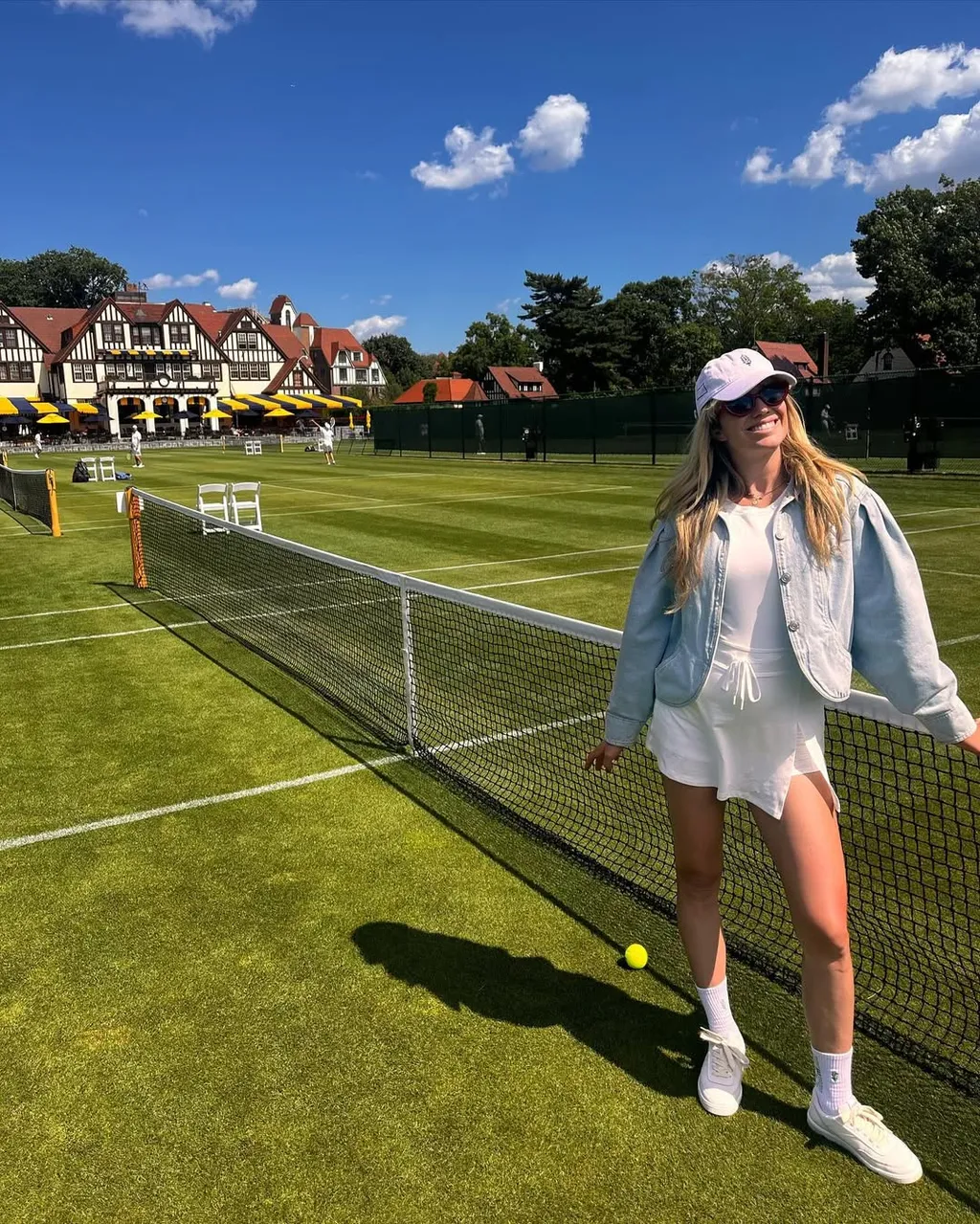 Danielle Collins, fenékcsapkodó