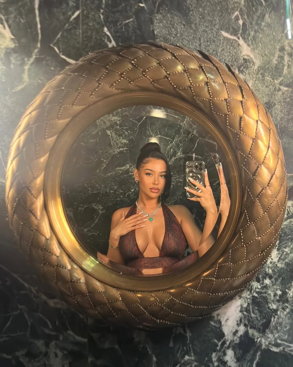 Ashlyn Castro, kebelcsoda