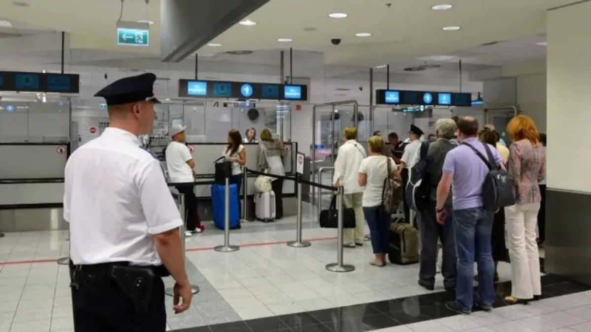 Bombafenyegetés miatt megállítottak egy repülőt Ferihegyen - videó