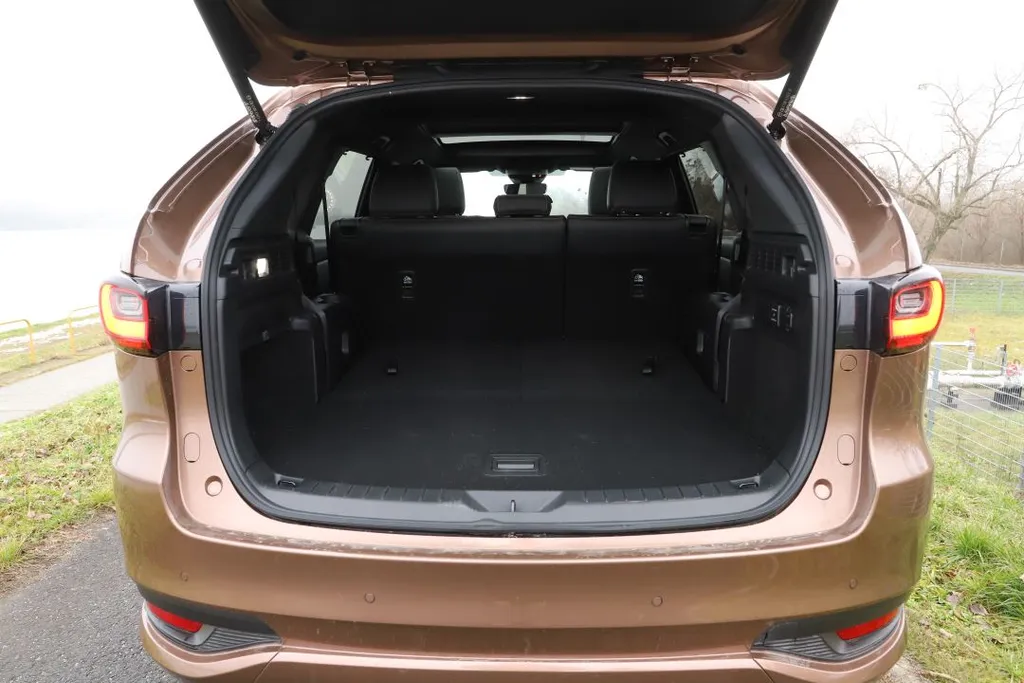 Mazda CX-80