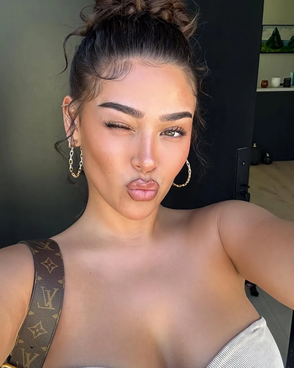 Ashlyn Castro, kebelcsoda