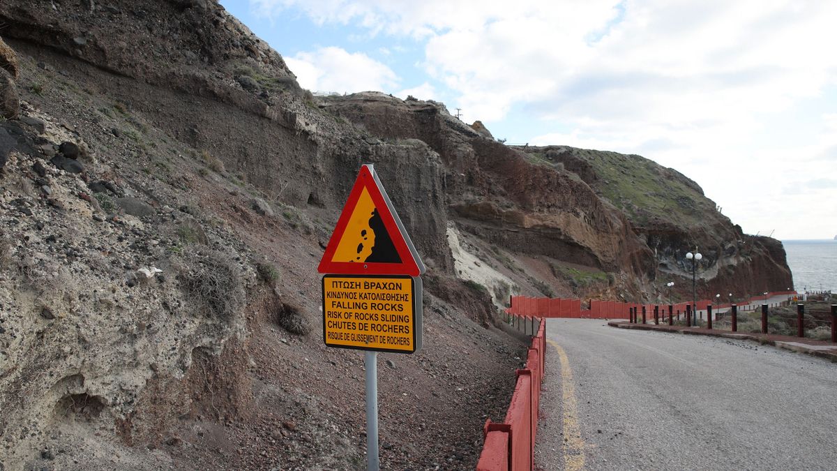 Measures taken on the islands have been extended due to seismic activity in the Aegean Sea