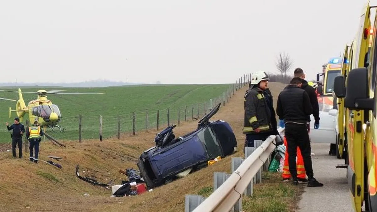 Halálos autóbaleset történt az M5-ösön, torlódik a forgalom - fotó