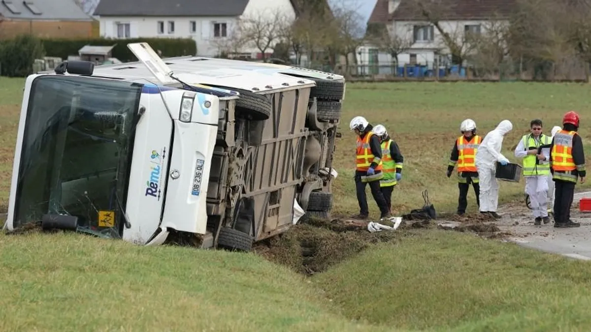 Drogos és ittas sofőröket is találtak a nagy iskolabusz-ellenőrzéskor