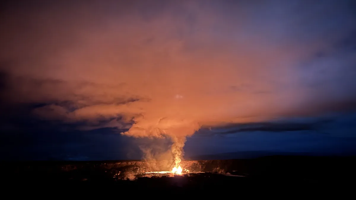 Ismét kitört a világ egyik legaktívabb vulkánja - videó