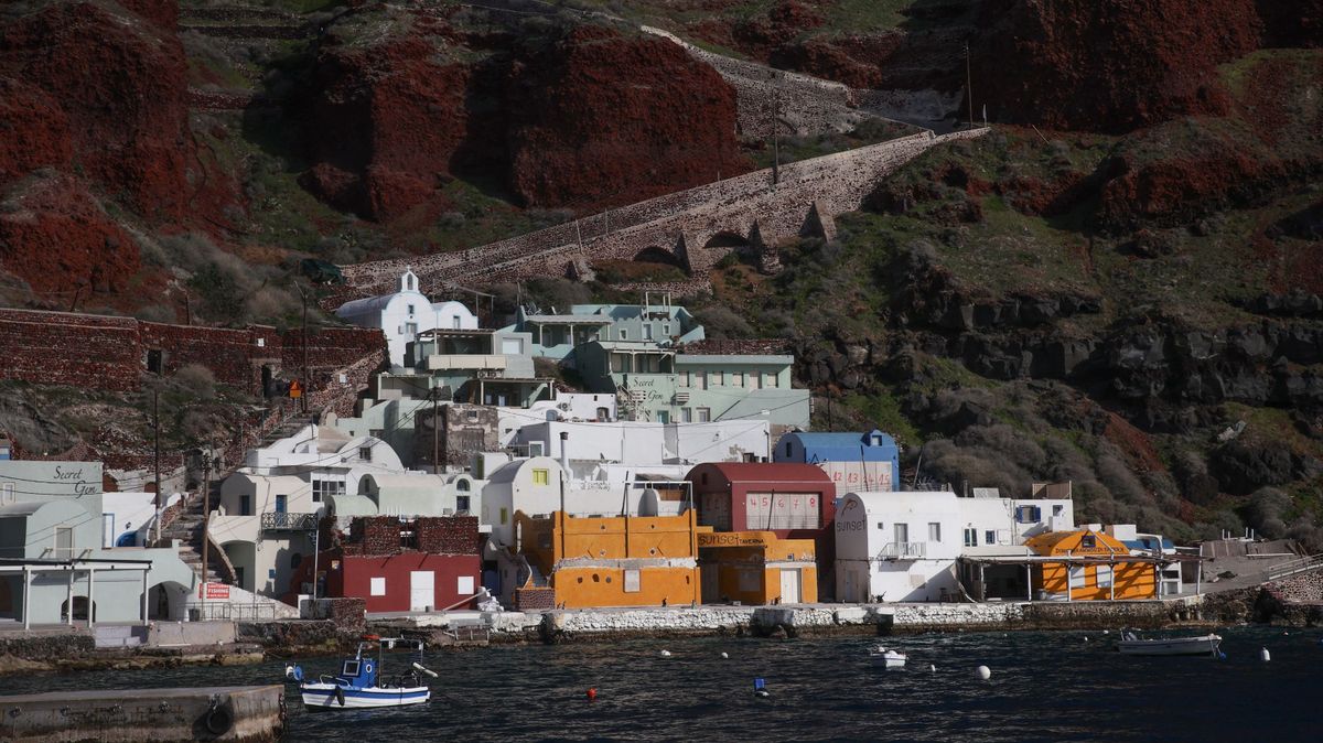 Measures taken on the islands have been extended due to seismic activity in the Aegean Sea