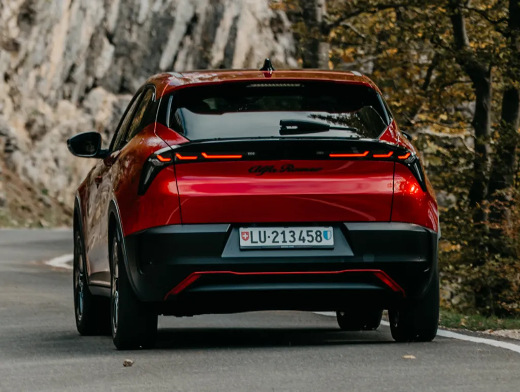 Alfa Romeo Junior bemutató