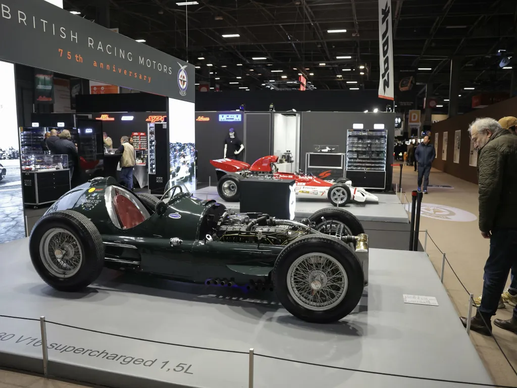 Legendás klasszikusok, motorok és versenyautók: képeken a párizsi Rétromobile Motor Show, RétromobileMotorShow