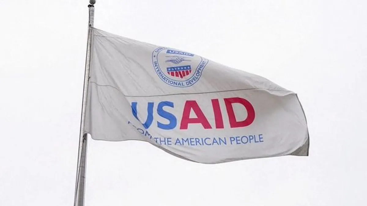 Razziát tartott a szerb rendőrség az USAID által támogatott civil szervezeteknél