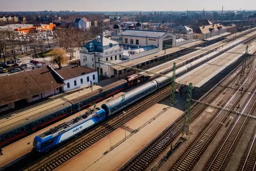 MÁV