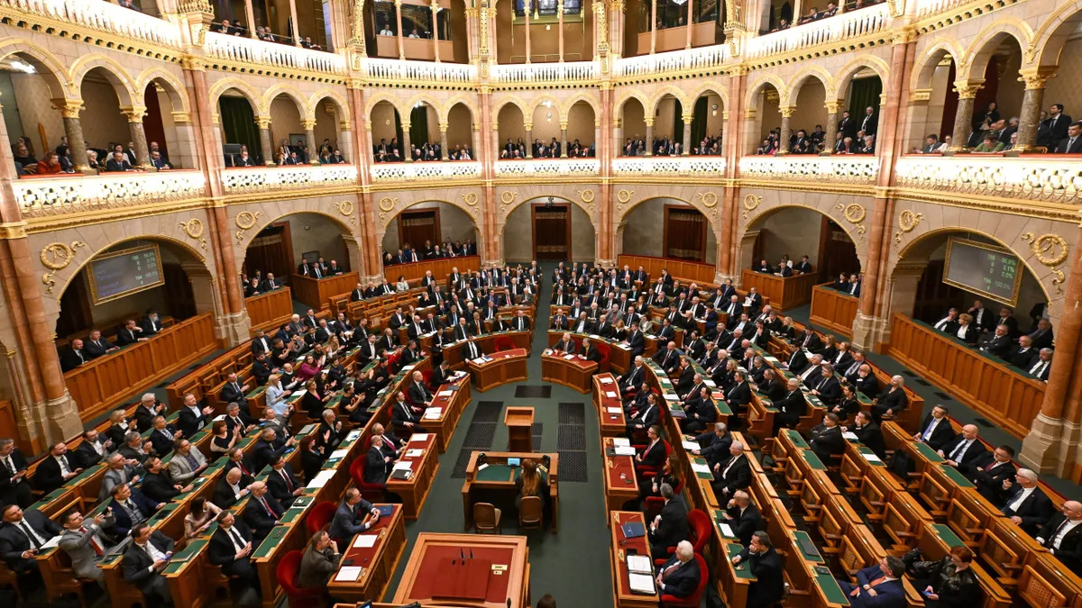 Mutatjuk, mi történik tavasszal a parlamentben