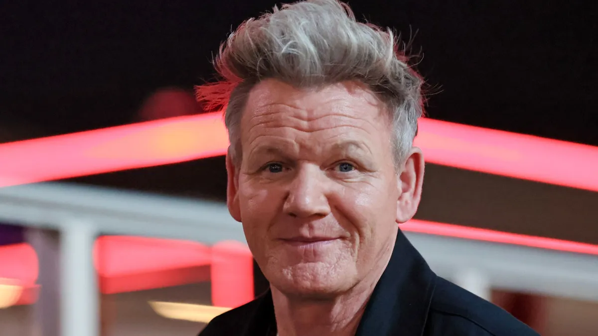 Közel 500 macskafigurát loptak el Gordon Ramsay-től