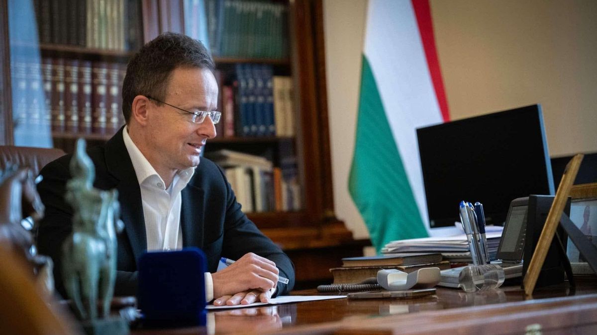 Szijjártó Péter