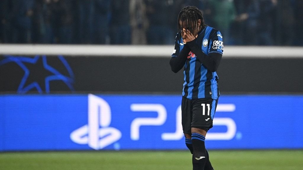 Ademola Lookman, megaláz