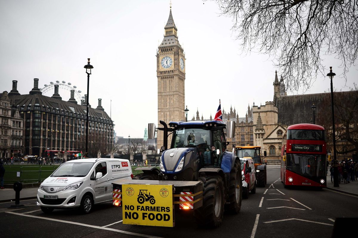 gazdatüntetés Londonban, gazdatüntetésLondonban