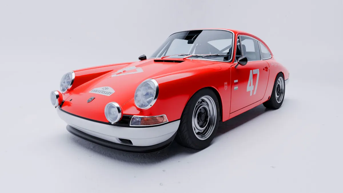 Legendás raliautó-megjelenéssel ünnepli a KAMM manufaktúra a Porsche 912 60. születésnapját