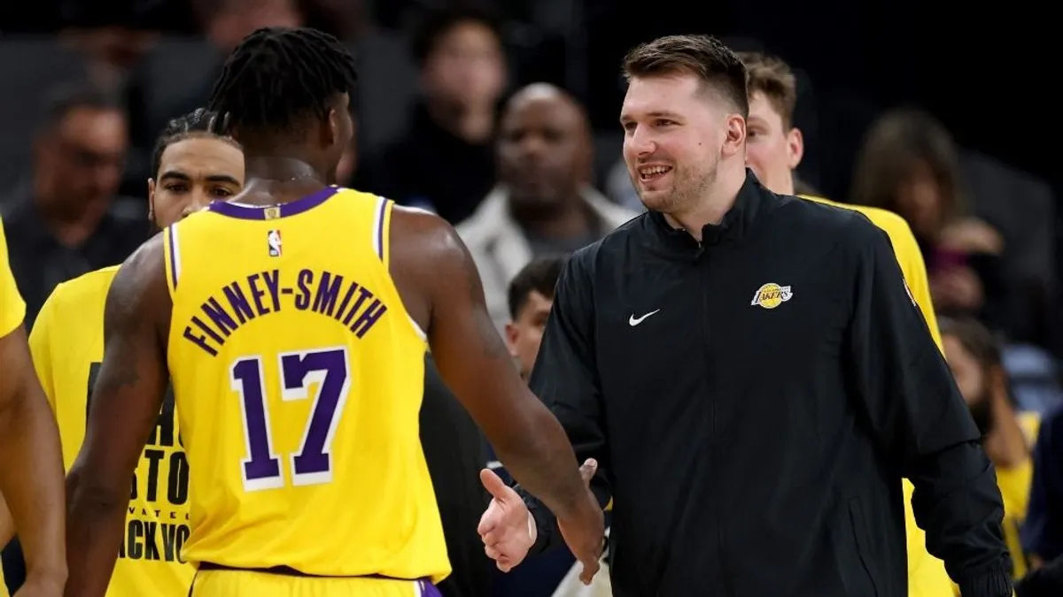 Kiderült, mikor léphet pályára Luka Doncic a Lakersben