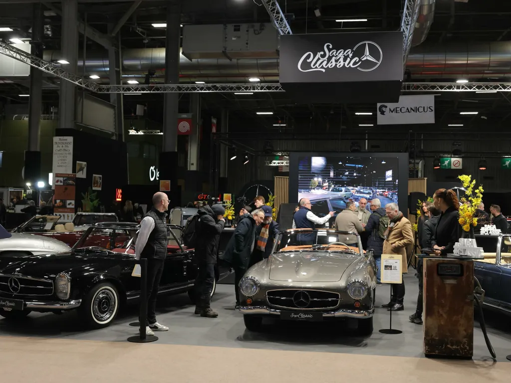Legendás klasszikusok, motorok és versenyautók: képeken a párizsi Rétromobile Motor Show, RétromobileMotorShow