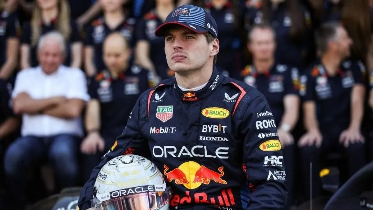 Red Bull helyett Aston Martint tesztel Max Verstappen