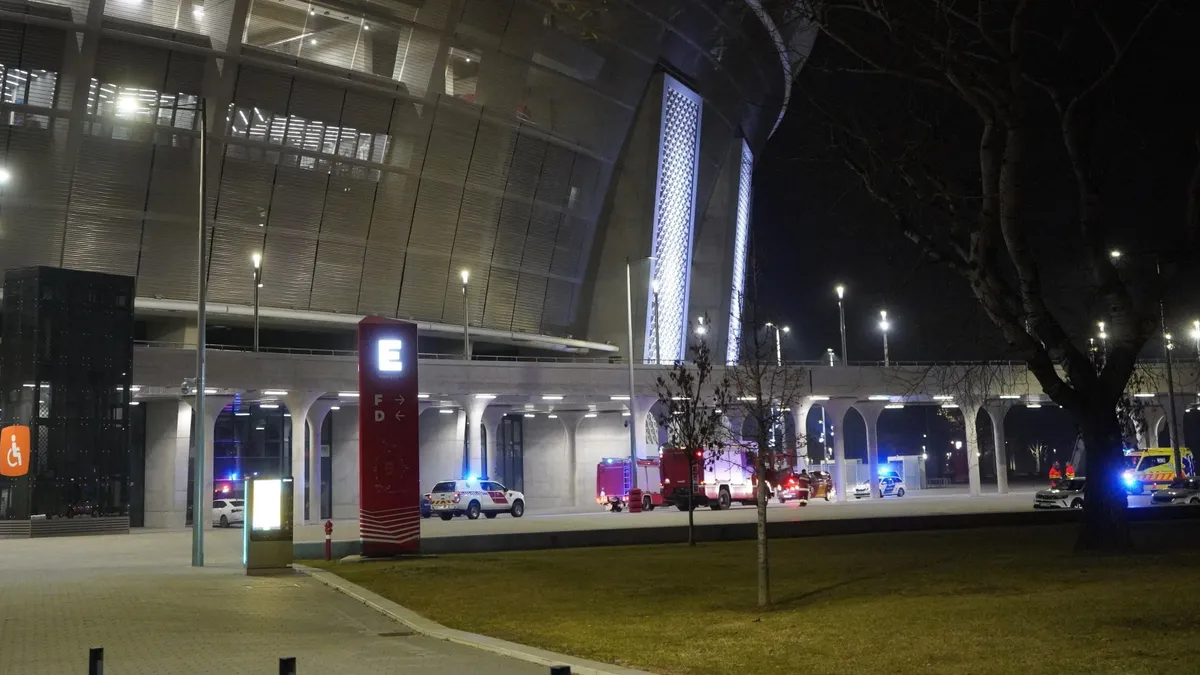 Tűz ütött ki a Puskás Arénában - fotók!
